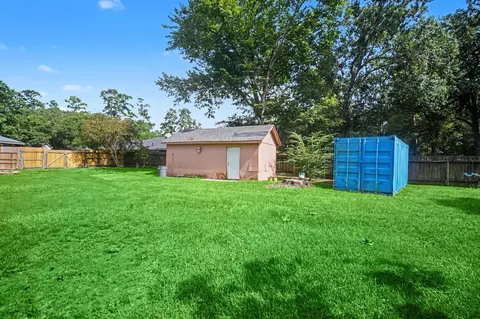 Exterior - 2103 Rolling Glen Dr, Spring, TX 77373 photo 9 of 10