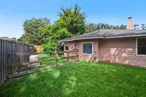 Exterior - 2103 Rolling Glen Dr, Spring, TX 77373 photo 7 of 10