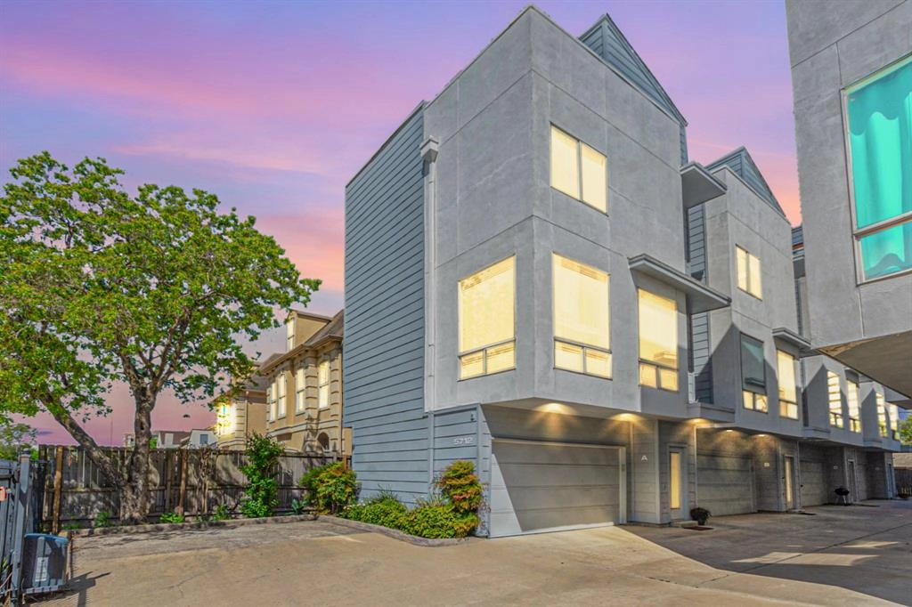 5712 Winsome Ln Unit 3  