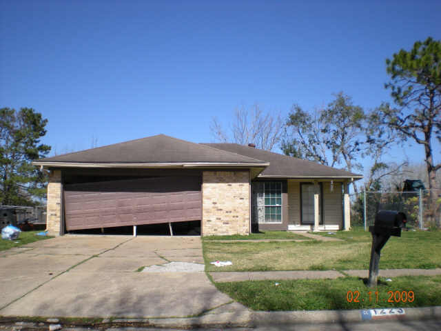1223 Epsilon St, Pasadena, TX 77504 photo 1