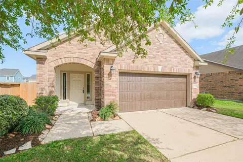 10103 Blue Point Juniper Dr, Houston, TX 77075