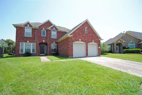 1202 Reams Ct, Fresno, TX 77545