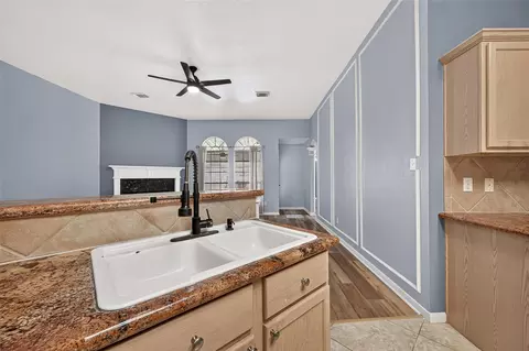 Entry Way - 12007 Viola Ct, Pinehurst, TX 77362 photo 2 of 3