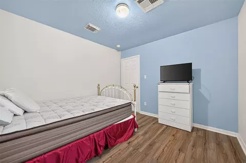 Bedroom - 12007 Viola Ct, Pinehurst, TX 77362 photo 3 of 6