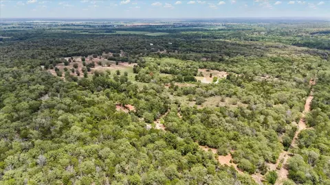1611 Bartons Creek Road Rd, Smithville, TX 78957