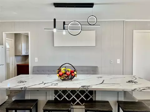 Dining - 610 Seashell Dr, Surfside Beach, TX 77541 photo 1 of 2