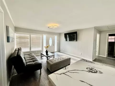 Living - 610 Seashell Dr, Surfside Beach, TX 77541 photo 2 of 2