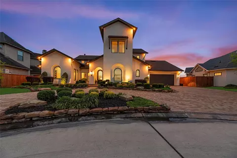 19219 W Austin Bayou Ct, Cypress, TX 77433