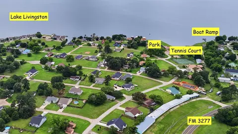 527 Autumn Ln, Livingston, TX 77351