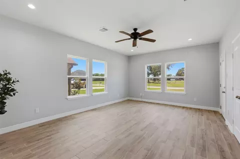 Living - 249 Mcdade St, Hempstead, TX 77445 photo 4 of 4