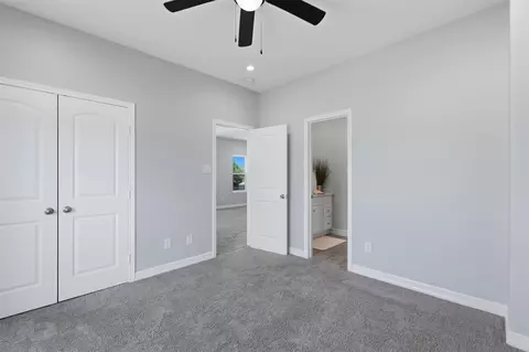 Bedroom - 249 Mcdade St, Hempstead, TX 77445 photo 2 of 6