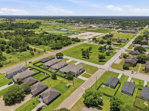 View/Area - 249 Mcdade St, Hempstead, TX 77445 photo 2 of 2