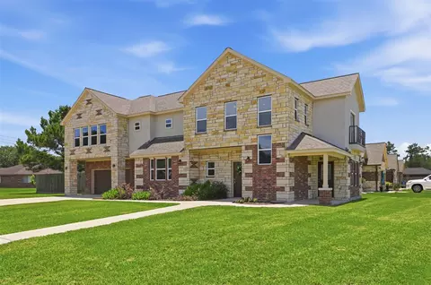 Exterior - 249 Mcdade St, Hempstead, TX 77445 photo 1 of 5