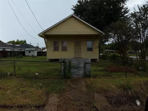 7999 Kenton St, Houston, TX 77028