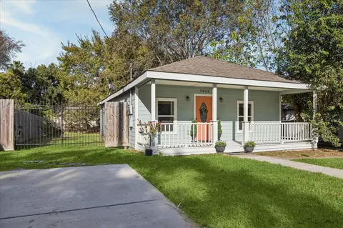 7933 Elwood St, Houston, TX 77012
