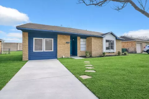 5734 Arthington St, Houston, TX 77053