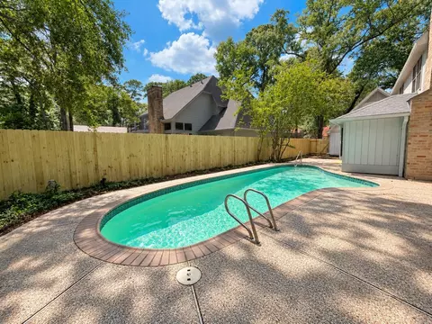 Exterior - 10715 E Timberwagon Cir, Spring, TX 77380 photo 6 of 11