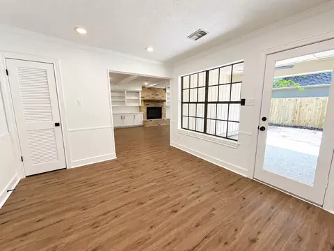Living - 10715 E Timberwagon Cir, Spring, TX 77380 photo 9 of 13