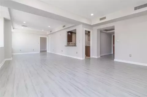 914 Main St #1503, Houston, TX 77002