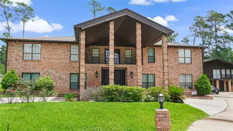 14464 Charred Oaks Dr, Willis, TX 77318