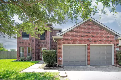3122 Glen Cullen Ln, Pearland, TX 77584