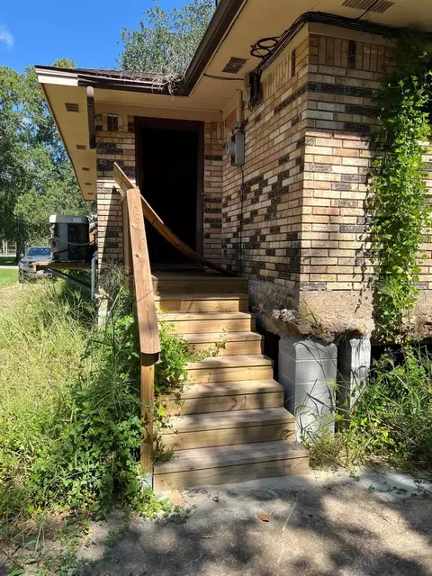 7550 Village Ln, Beaumont, TX 77713