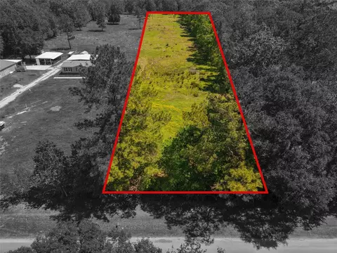 1013 County Road 2050, Hull, TX 77564