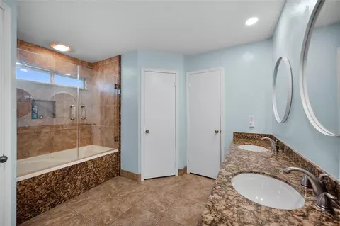Bath - 18003 Shadow Valley Dr, Spring, TX 77379 photo 2 of 5