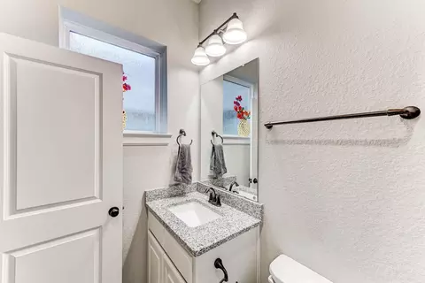 Bath - 404 Summit Ridge Ct, Willis, TX 77318 photo 8 of 8