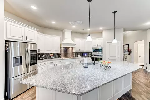 Kitchen - 404 Summit Ridge Ct, Willis, TX 77318 photo 2 of 8
