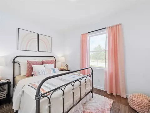 Bedroom - 7930 Jade Crest Dr, Angleton, TX 77515 photo 4 of 5