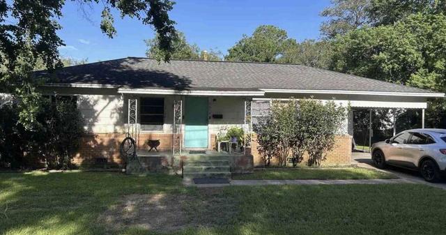2616 Elm Ave, Bay City, TX 77414