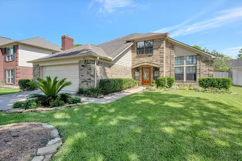 830 Island Meadow Ct, Houston, TX 77062