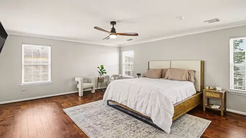 13026 Skyview Bend Dr, Houston, TX 77047