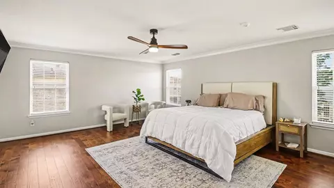 13026 Skyview Bend Dr, Houston, TX 77047
