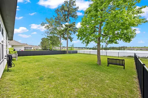 Exterior - 383 Shoreview Dr, Conroe, TX 77303 photo 7 of 7