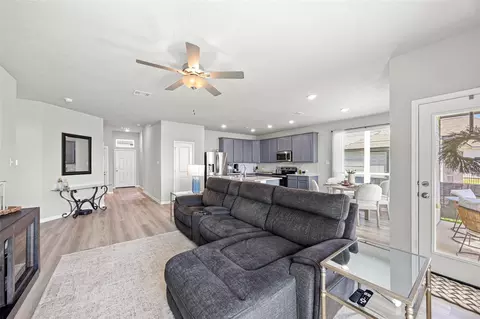 Other - 383 Shoreview Dr, Conroe, TX 77303 photo 6 of 10