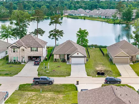 View/Area - 383 Shoreview Dr, Conroe, TX 77303 photo 1 of 10