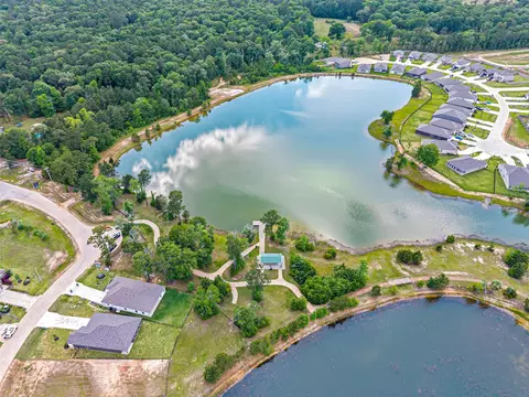 View/Area - 383 Shoreview Dr, Conroe, TX 77303 photo 6 of 10