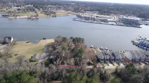 15093 Marina Dr, Conroe, TX 77356