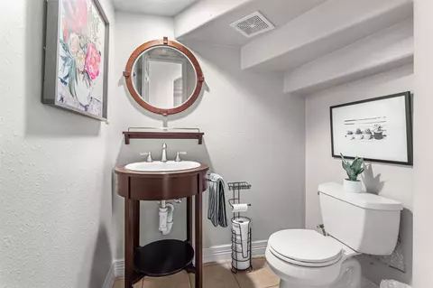 Bath - 25123 Arcane Ct, Spring, TX 77389 photo 3 of 6
