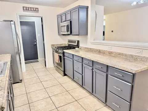 Kitchen - 3719 Nutwood Ln, Spring, TX 77389 photo 2 of 4