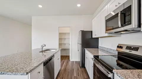 Kitchen - 9432 Beryl Ln, Conroe, TX 77303 photo 2 of 2