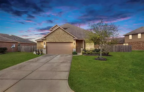 2126 Antler Trails Dr, Crosby, TX 77532