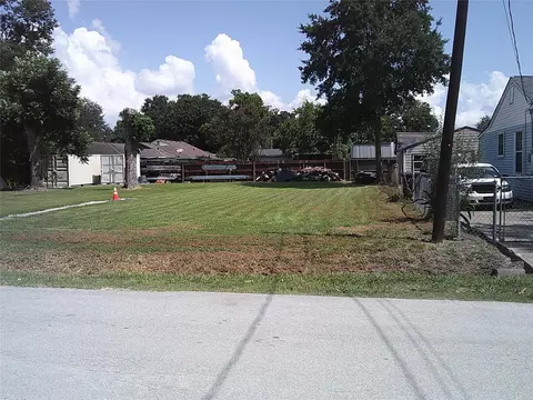 63 De Boll St, Houston, TX 77022