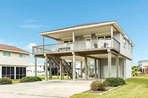 23012 Verano Dr, Galveston, TX 77554