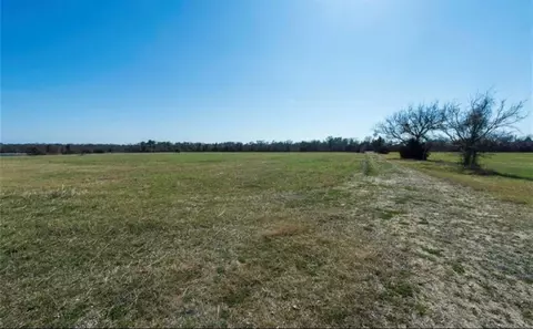 8080 Schuster Rd, Ledbetter, TX 78946