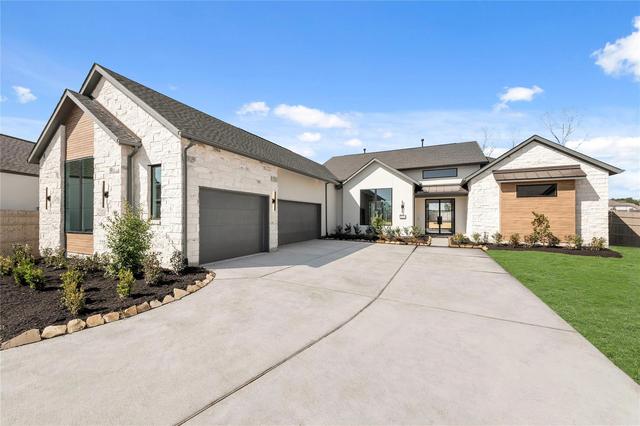 15719 Saffron Summer St, Conroe, TX 77302