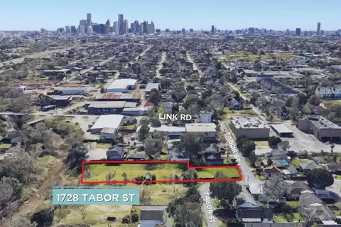1728 Tabor St, Houston, TX 77009