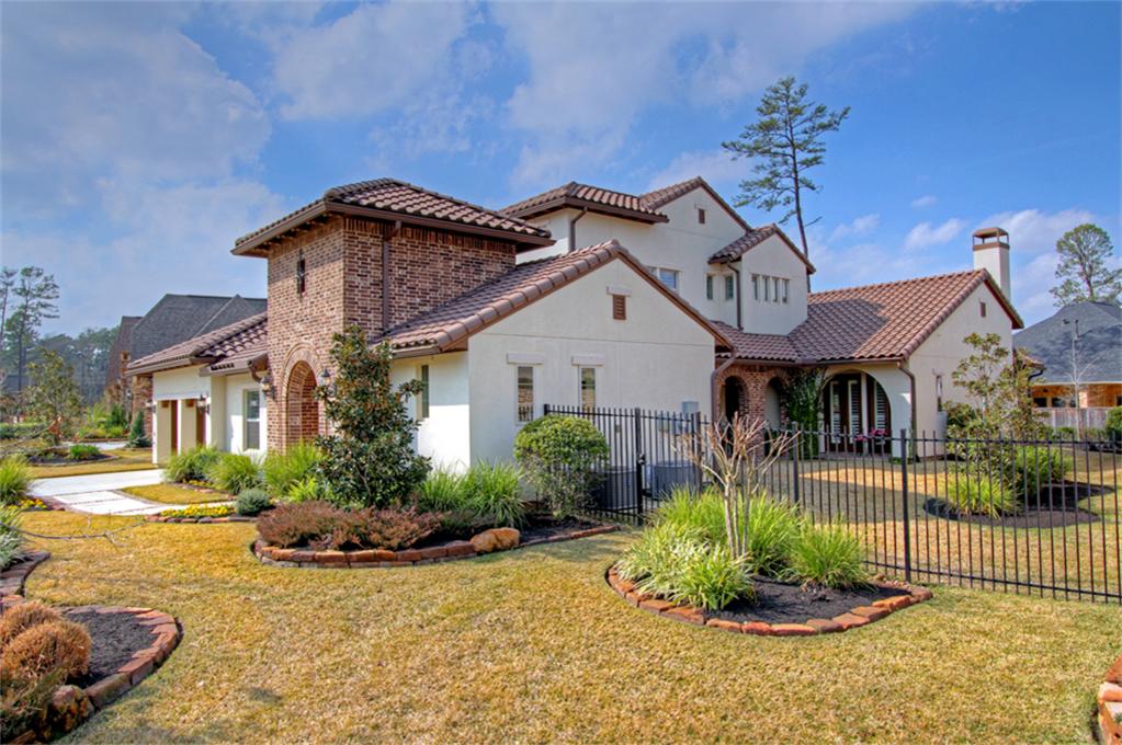 94 W Cresta Bnd, Spring, TX 77389 photo 1